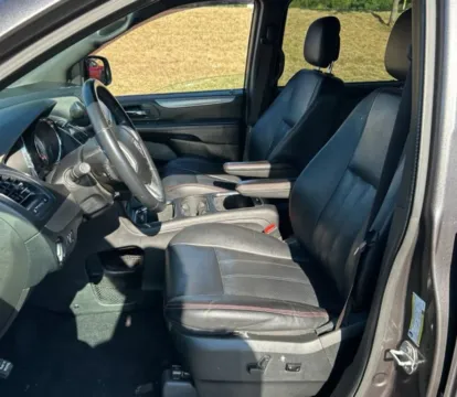 Another view of 2019 Dodge Grand Caravan Passenger GT Minivan 4D for sale in Elkridge, MD at Bumble Auto - Elkridge