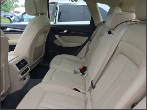 Another view of 2018 Audi Q5 Premium Plus Sport Utility 4D for sale in Elkridge, MD at Bumble Auto - Elkridge