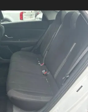 More photos of 2021 Hyundai Elantra SEL Sedan 4D at Bumble Auto - Elkridge, MD