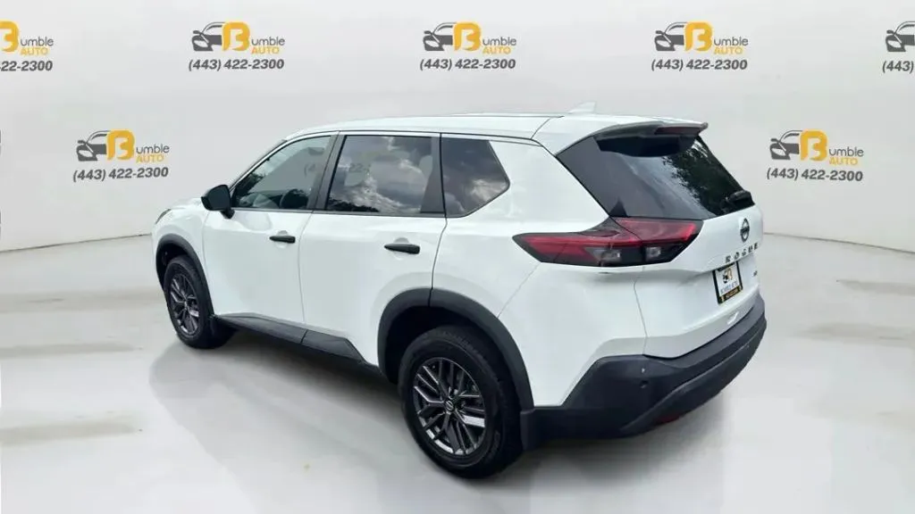 2021 Nissan Rogue S photo 3