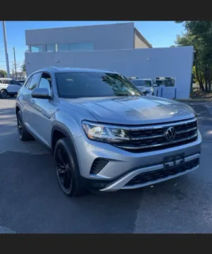 Photos of 2023 Volkswagen Atlas Cross Sport SE 4MOTION w/Technology Sport Utility 4D for sale in Elkridge, MD at Bumble Auto - Elkridge