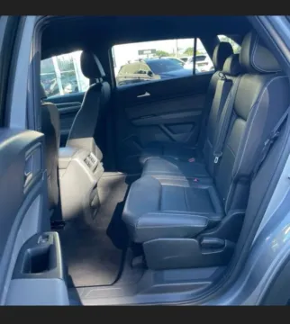 More photos of 2023 Volkswagen Atlas Cross Sport SE 4MOTION w/Technology Sport Utility 4D at Bumble Auto - Elkridge, MD