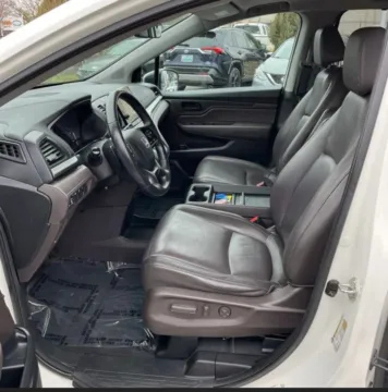 Another view of 2018 Honda Odyssey EX-L Minivan 4D for sale in Elkridge, MD at Bumble Auto - Elkridge