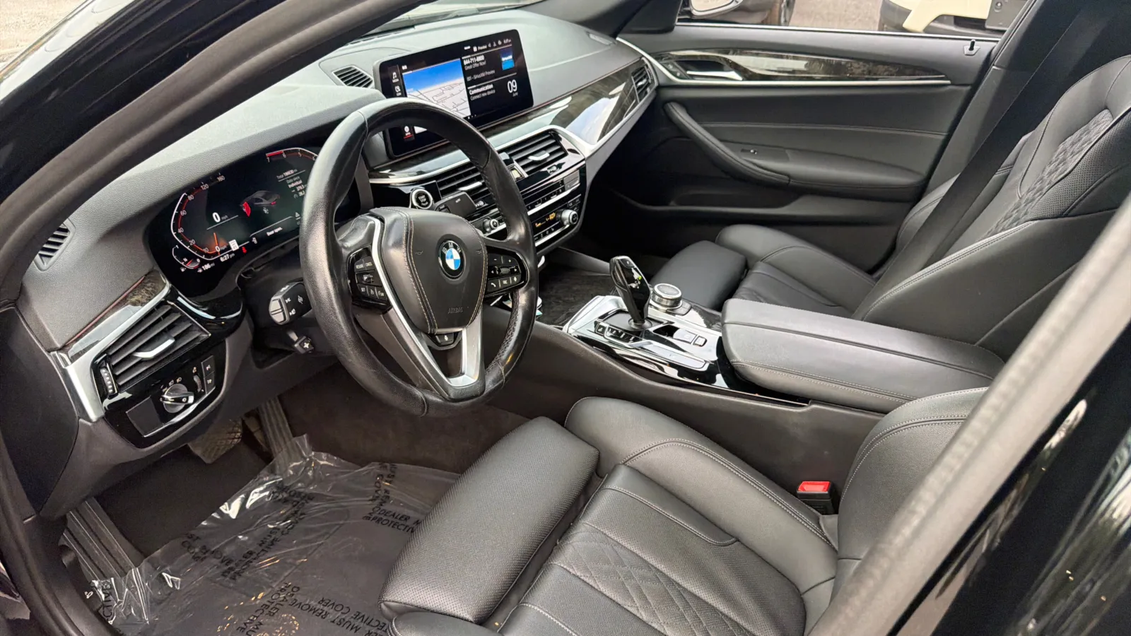 2022 BMW 5 Series 530i - Photo 9