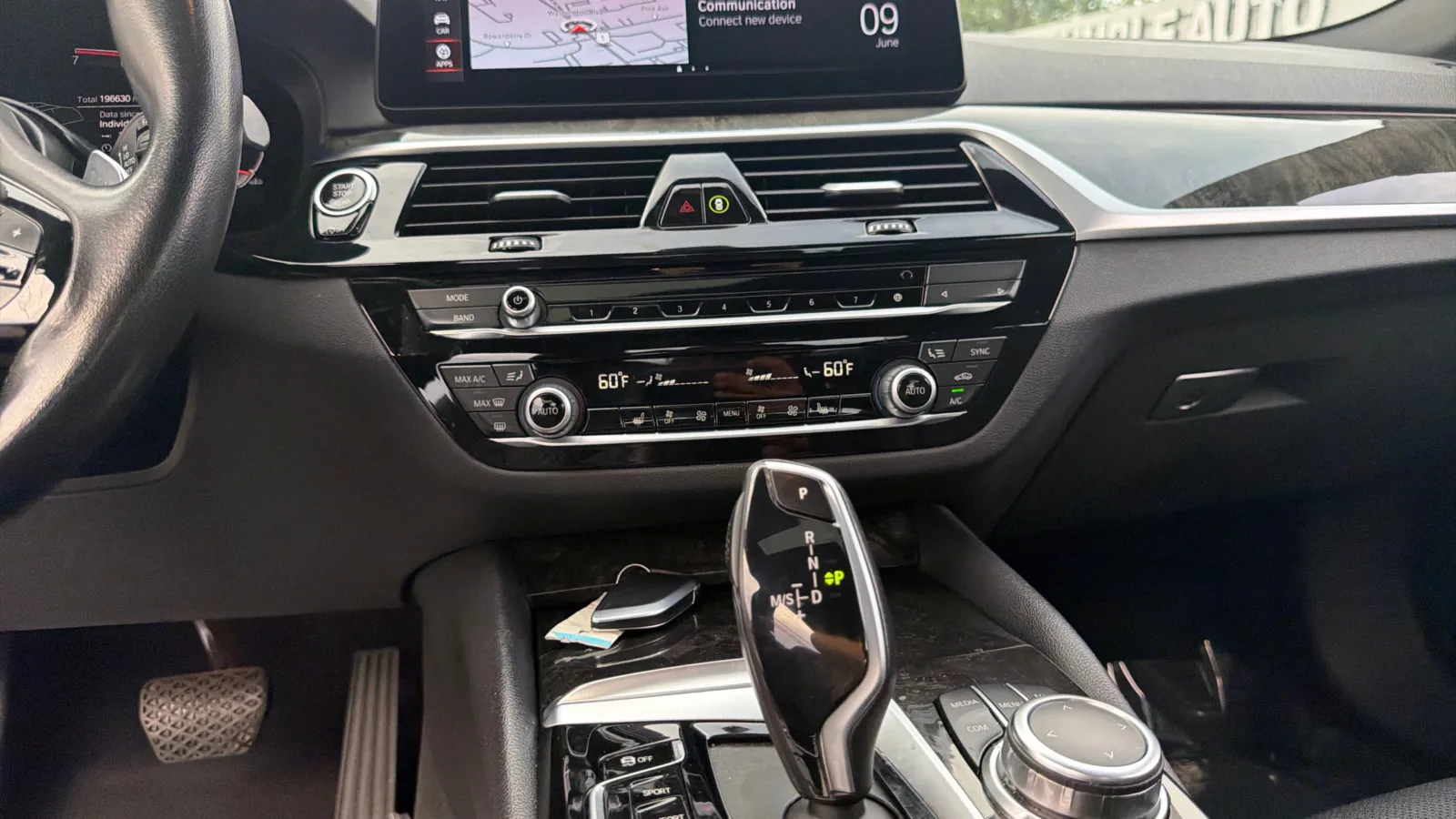 2022 BMW 5 Series 530i - Photo 25
