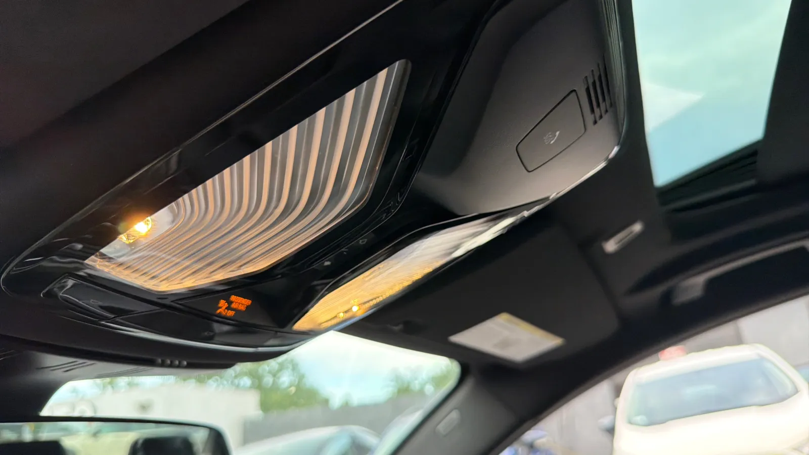 2022 BMW 5 Series 530i - Photo 19