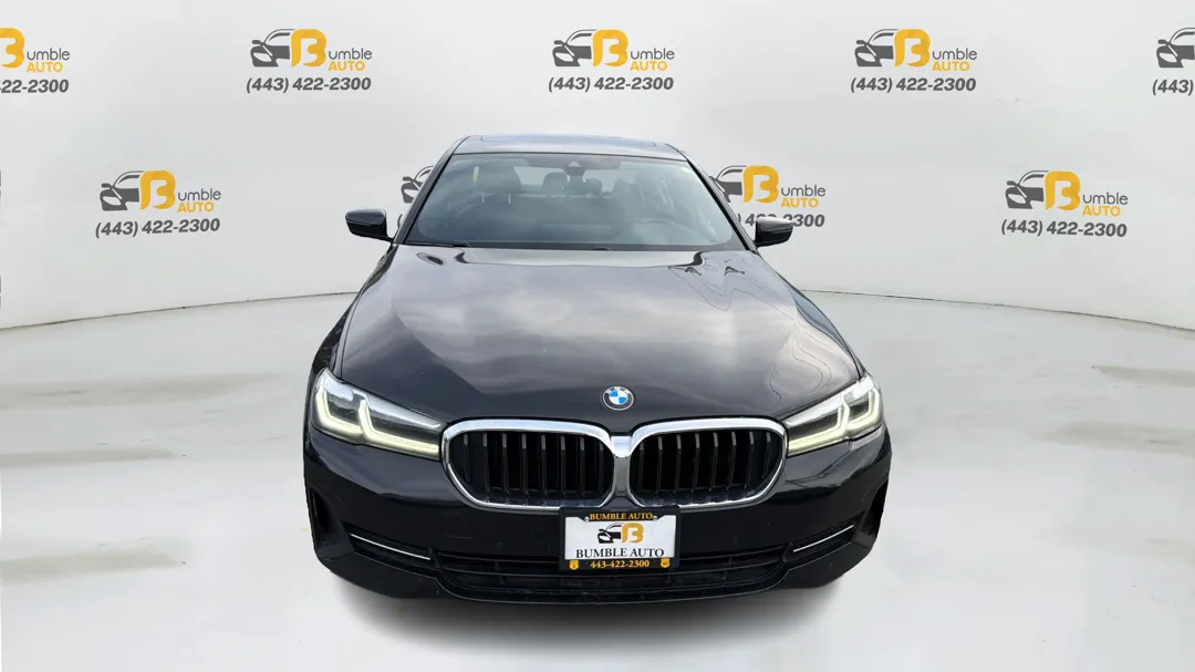 2022 BMW 5 Series 530i - Photo 2