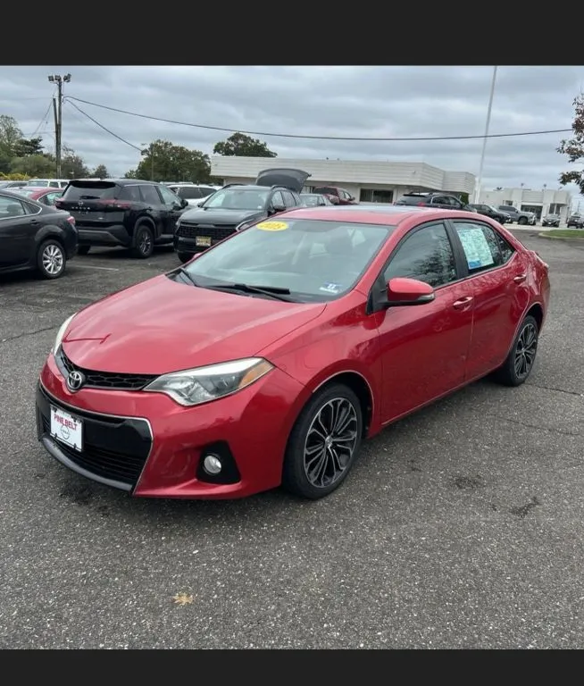 2015 Toyota Corolla S Sedan 4D