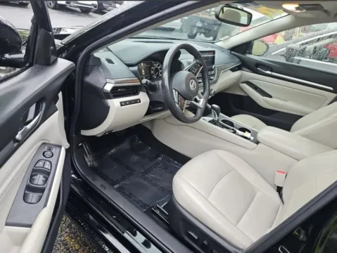 Another view of 2019 Nissan Altima 2.5 SL Sedan 4D for sale in Elkridge, MD at Bumble Auto - Elkridge