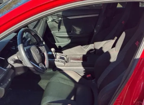 More photos of 2018 Honda Civic Si Sedan 4D at Bumble Auto - Elkridge, MD