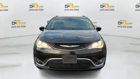 Photos of 2020 Chrysler Pacifica Touring L Plus Minivan 4D for sale in Elkridge, MD at Bumble Auto - Elkridge