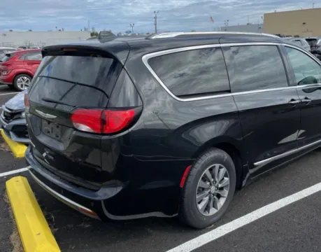 Photos of 2020 Chrysler Pacifica Touring L Plus Minivan 4D for sale in Elkridge, MD at Bumble Auto - Elkridge