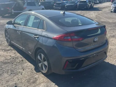 Photos of 2019 Hyundai Ioniq Plug-in Hybrid Hatchback 4D for sale in Elkridge, MD at Bumble Auto - Elkridge