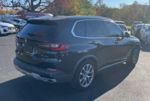 Another view of 2020 BMW X5 xDrive40i Sport Utility 4D for sale in Elkridge, MD at Bumble Auto - Elkridge