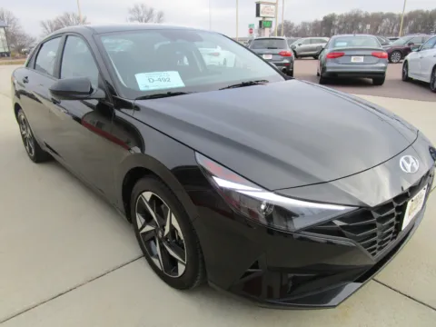 More photos of 2023 HYUNDAI ELANTRA SEL at Sioux Empire Automotive, SD