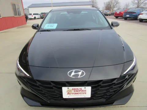 More photos of 2023 HYUNDAI ELANTRA SEL at Sioux Empire Automotive, SD