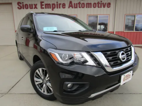 Black 2020 NISSAN PATHFINDER SV for sale in Tea, SD
