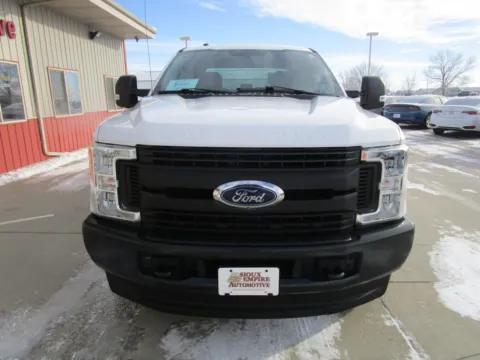 More photos of 2019 FORD F-250 Super Duty XLT at Sioux Empire Automotive, SD