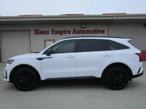 Photos of 2021 KIA Sorento SX for sale in Tea, SD at Sioux Empire Automotive