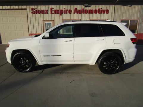 Photos of 2020 JEEP Grand Cherokee Laredo for sale in Tea, SD at Sioux Empire Automotive