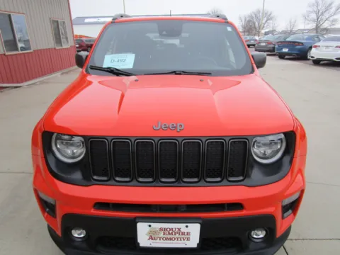 More photos of 2021 JEEP RENEGADE Latitude at Sioux Empire Automotive, SD