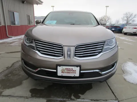 More photos of 2018 Lincoln MKX Reserve at Sioux Empire Automotive, SD