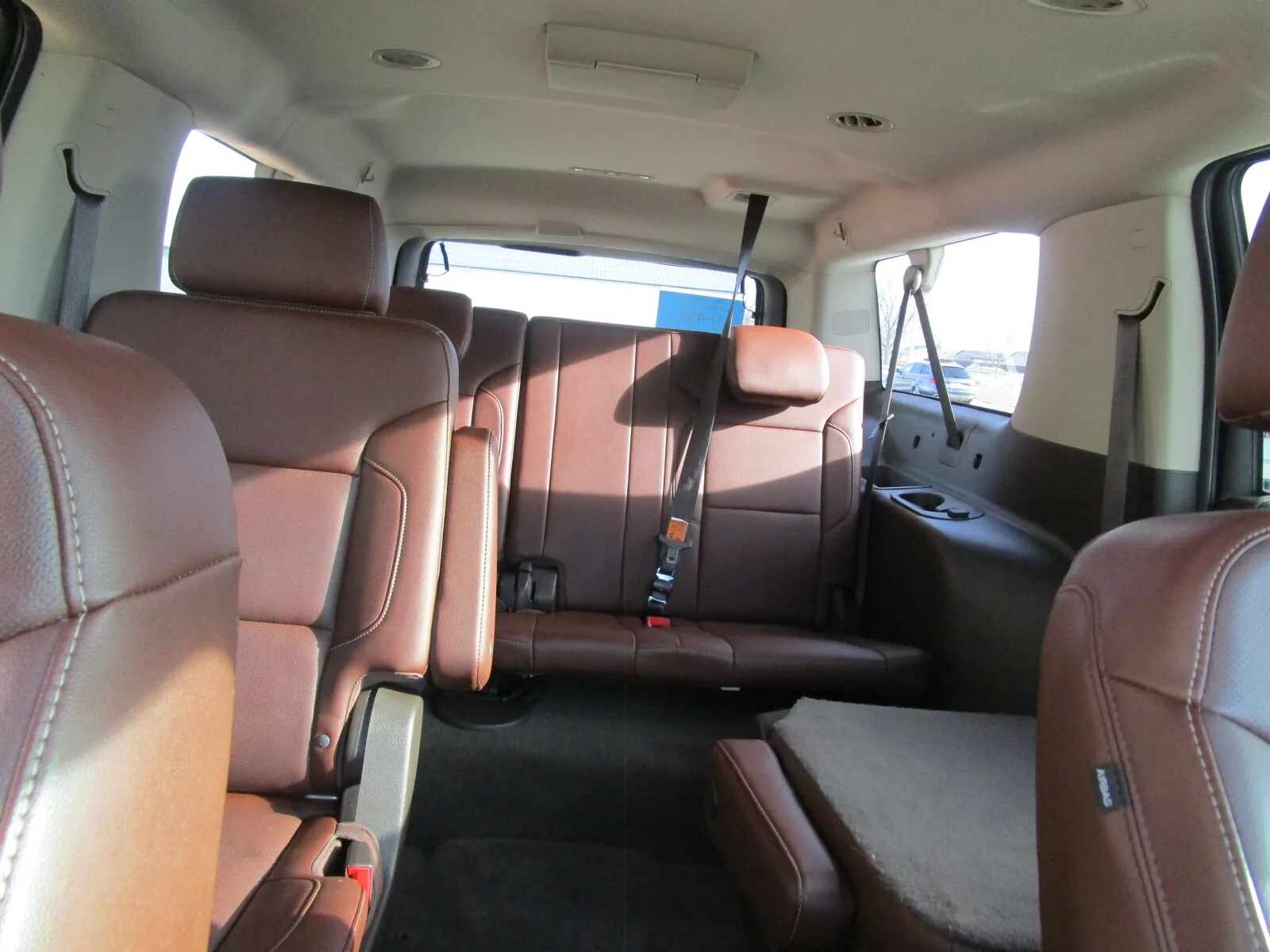 Chevrolet Suburban photo 44