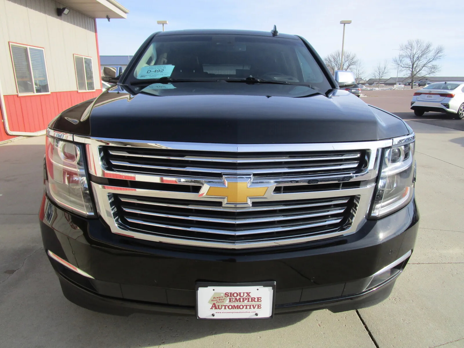 Chevrolet Suburban photo 4