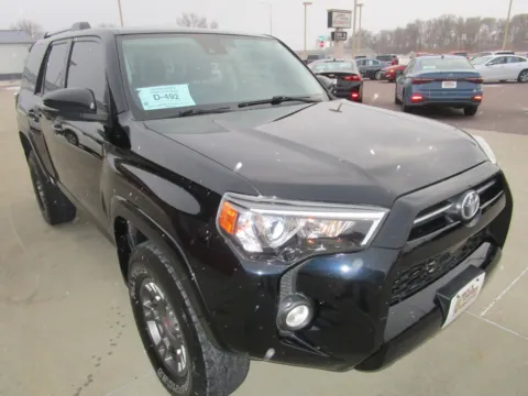 More photos of 2020 TOYOTA 4RUNNER SR5 at Sioux Empire Automotive, SD