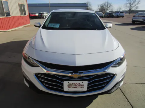 More photos of 2022 CHEVROLET Malibu LT at Sioux Empire Automotive, SD