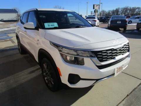 More photos of 2022 KIA Seltos LX at Sioux Empire Automotive, SD
