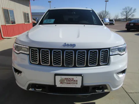 More photos of 2018 JEEP Grand Cherokee Overland at Sioux Empire Automotive, SD