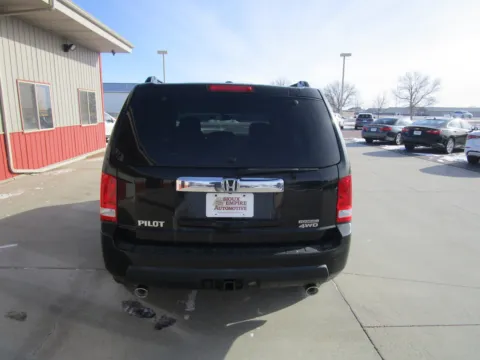 More photos of 2010 Honda Pilot Touring w/Navi w/DVD at Sioux Empire Automotive, SD