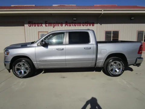 Photos of 2022 RAM TRUCK 1500 BIGHORN CREW CAB Bighorn/Lo for sale in Tea, SD at Sioux Empire Automotive