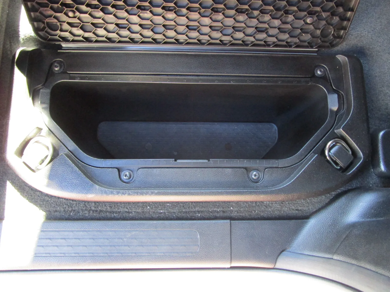Ram Truck 1500 BIGHORN CREW CAB photo 18