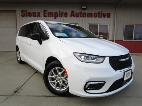 White 2024 CHRYSLER Pacifica Touring L for sale in Tea, SD