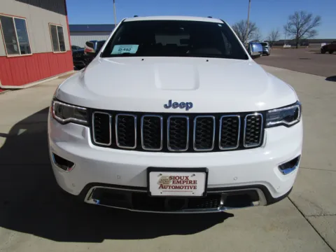 More photos of 2018 JEEP Grand Cherokee Limited at Sioux Empire Automotive, SD