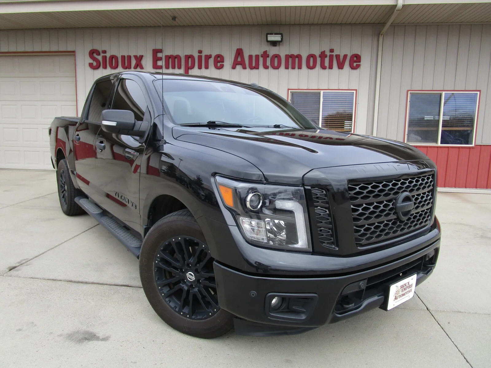 Black 2019 Nissan Titan SV for sale in Tea, SD