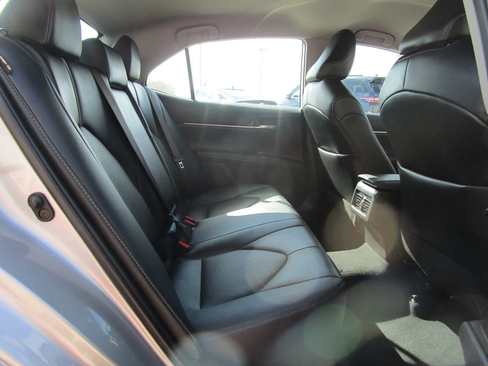 Toyota Camry photo 16