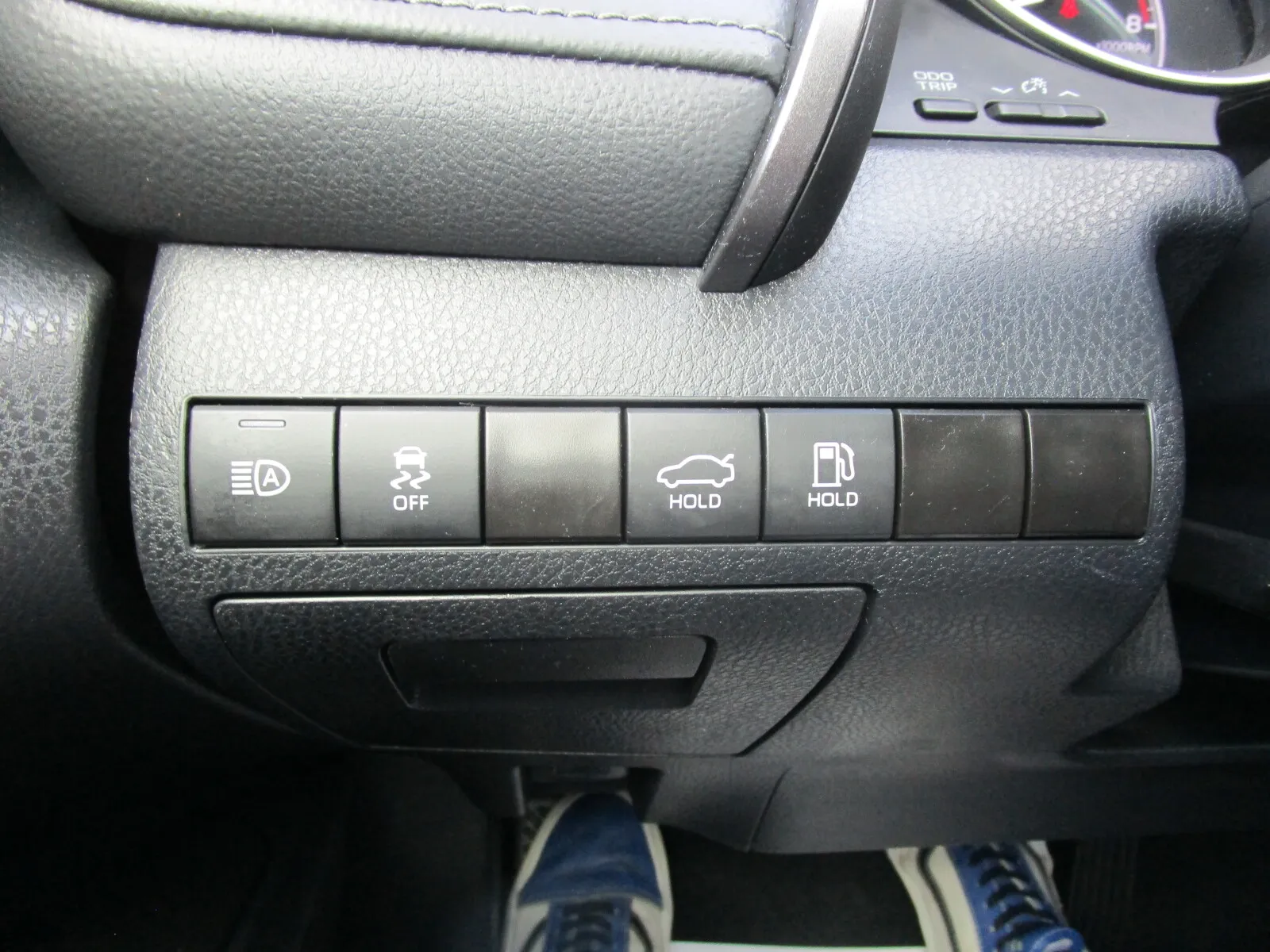 Toyota Camry photo 30