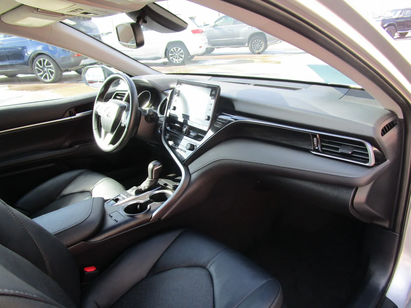 Toyota Camry photo 17
