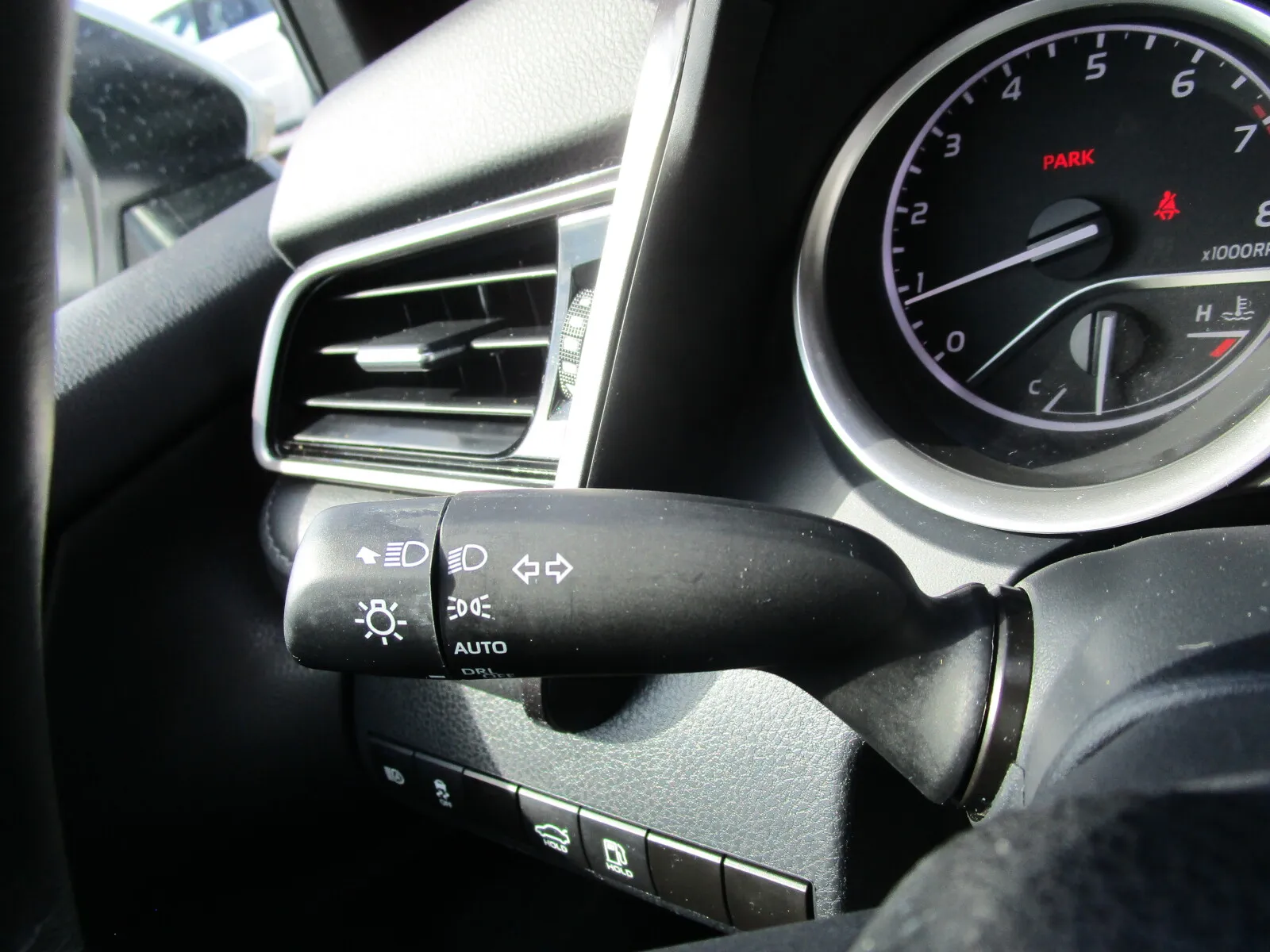 Toyota Camry photo 24