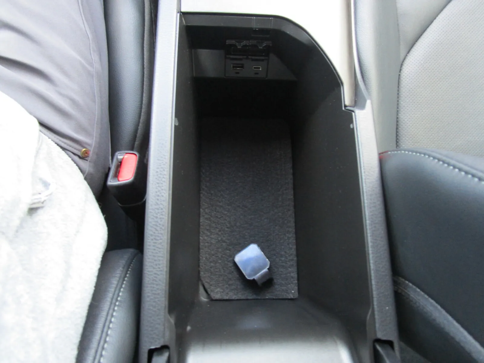 Toyota Camry photo 32