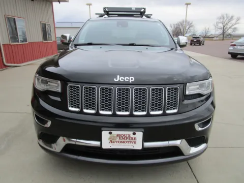 More photos of 2015 JEEP Grand Cherokee Summit at Sioux Empire Automotive, SD