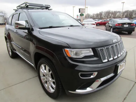 More photos of 2015 JEEP Grand Cherokee Summit at Sioux Empire Automotive, SD