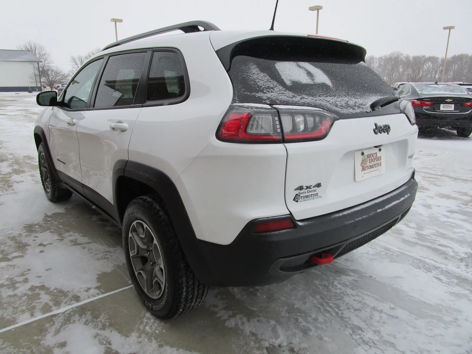 Jeep Cherokee photo 7