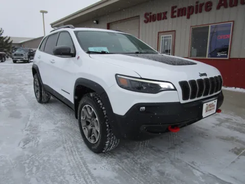 Another view of 2020 JEEP CHEROKEE Trailhawk for sale in Tea, SD at Sioux Empire Automotive