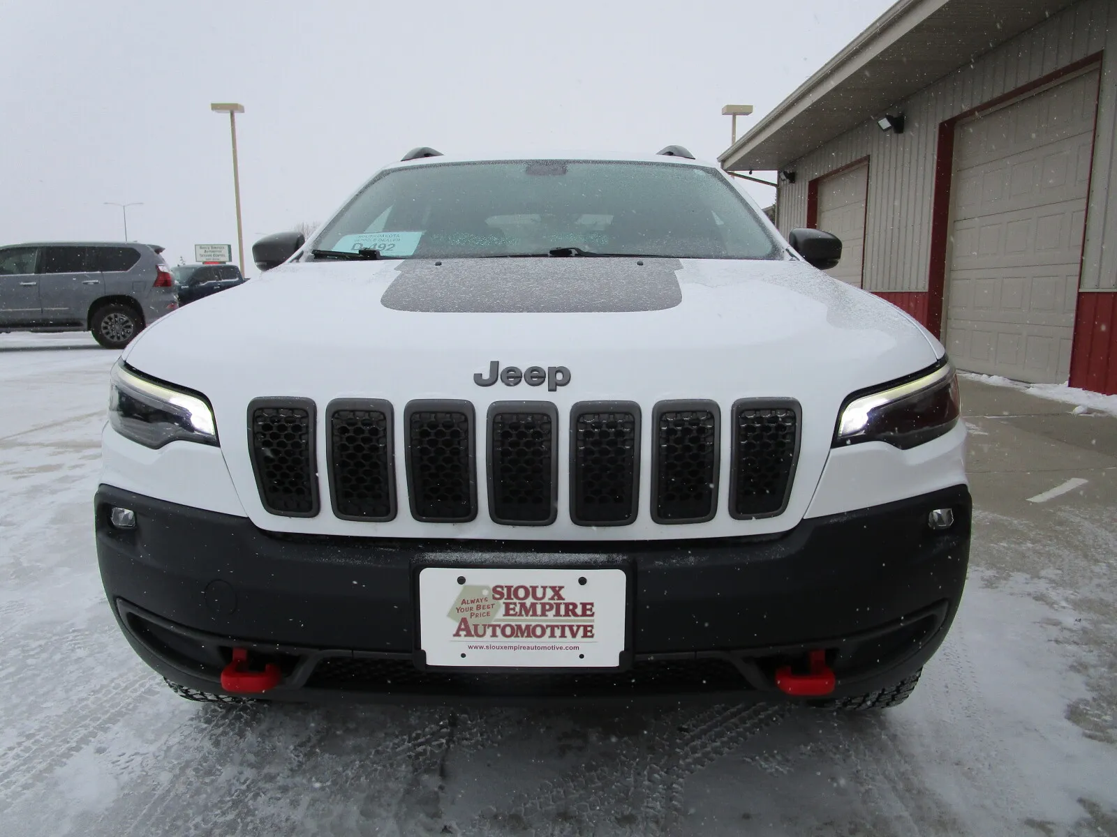 Jeep Cherokee photo 4