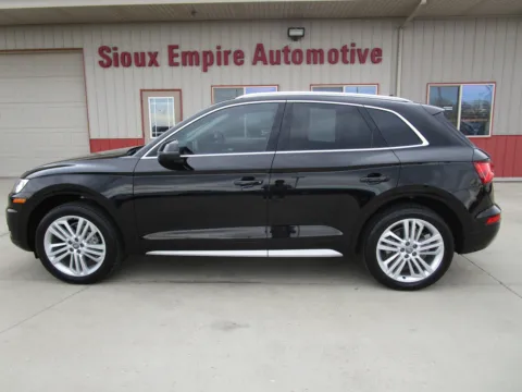 Photos of 2019 AUDI Q5 Premium Pl for sale in Tea, SD at Sioux Empire Automotive