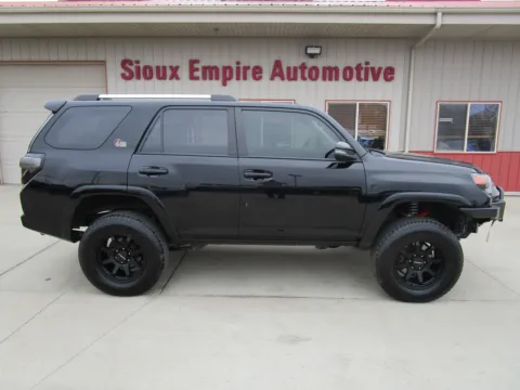 Photos of 2016 TOYOTA 4RUNNER SR5 for sale in Tea, SD at Sioux Empire Automotive